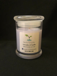 Lavender & Vanilla/soy/wax/medium/candle